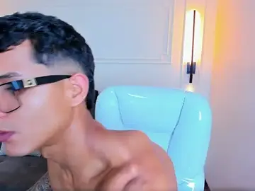 Stripchat Nude Webcam of Paradise_boy_s