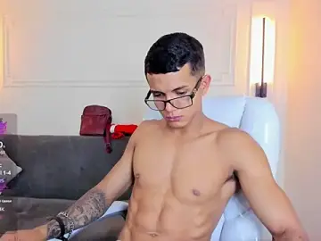 Stripchat Free Live Porn of Paradise_boy_s