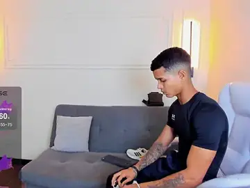 Stripchat Live Sex Cam of Paradise_boy_s