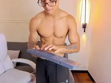 Stripchat Nude Webcam of Paradise_boy_s