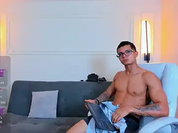 Stripchat Sex Cam of Paradise_boy_s