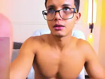 Stripchat Private Sex Chat of Paradise_boy_s