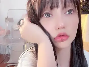 Stripchat Nude Webcam of Yr_kitten_333