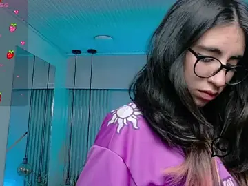 Stripchat Best Webcam of LenaRoses