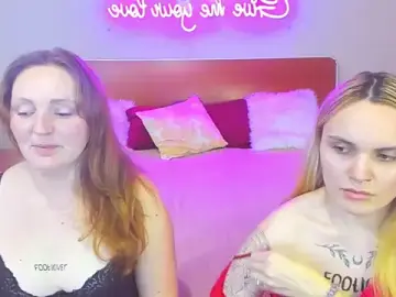 Stripchat Free Live Porn of MagicEyess