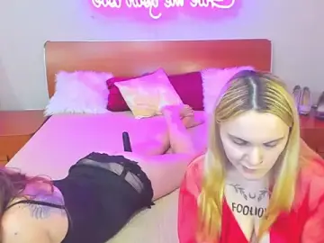 Stripchat Adult Webcam of MagicEyess