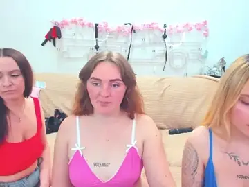 Stripchat Free Live Porn of MagicEyess