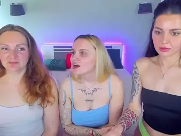 Stripchat Free Porn Cam of MagicEyess