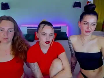 Stripchat Adult Webcam of MagicEyess