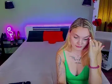 Stripchat Free Live Porn of MagicEyess