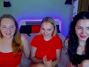 Stripchat Free Porn Cam of MagicEyess