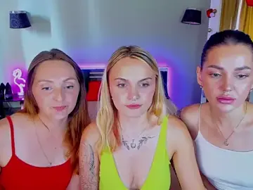 Stripchat Free Live Porn of MagicEyess
