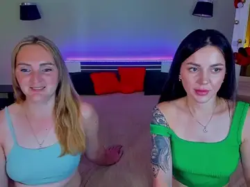 Stripchat Sex Cam of MagicEyess