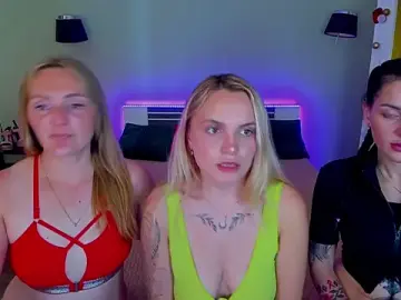Stripchat Free Live Porn of MagicEyess
