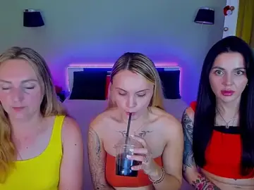 Stripchat Free Porn Cam of MagicEyess