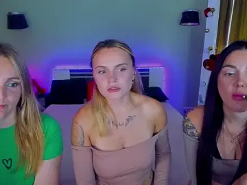 Stripchat Adult Video Chat of MagicEyess