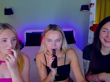 Stripchat Free Live Porn of MagicEyess