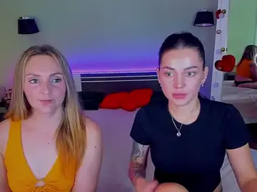 Stripchat Adult Webcam of MagicEyess
