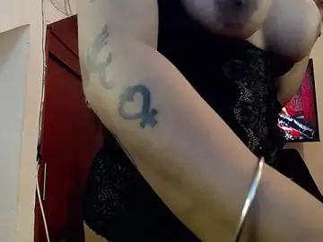 Stripchat Sex Cam of sweet_brunettex_lovingyou
