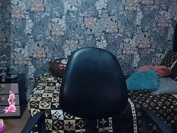 Stripchat Live Sex Cam of pretty_cristal69