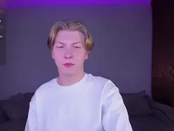 Stripchat Live Sex Cam of TheMikeSever