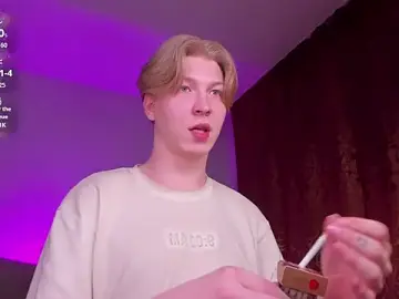 Stripchat Sex Cam of TheMikeSever