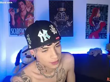 Stripchat Live Sex Cam of alex_rockstar