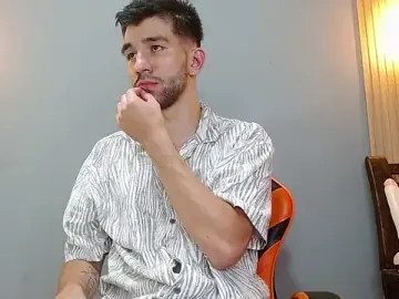 Stripchat Sex Cam of Franck_White