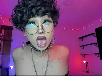 Stripchat Live Sex Cam of Heka_Prudence