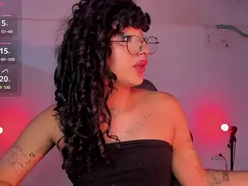 Stripchat Free Porn Cam of Heka_Prudence
