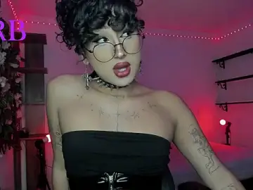 Stripchat Free Live Porn of Heka_Prudence