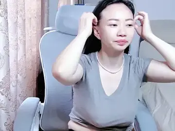 Stripchat Sex Cam of Baomi