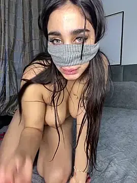 Stripchat Adult Webcam of Meryem_Queen