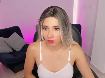 Stripchat Sex Cam of emilly_smith_1