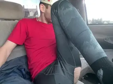 Stripchat Live Sex Cam of kevinsito1