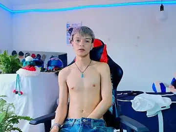 Stripchat Adult Webcam of twink_sebas_