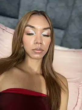 Stripchat Live Sex Cam of Nikol_Rang__