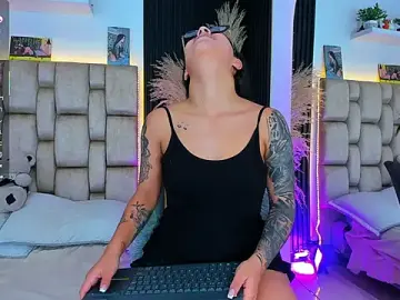 Stripchat Adult Webcam of little_sophie18