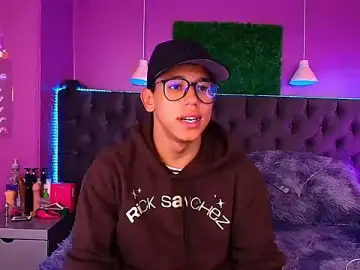 Stripchat Live Sex Cam of RyanPricee