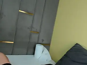 Stripchat Live Sex Cam of CarolBarker