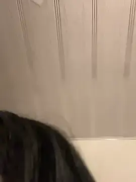 Stripchat Free Porn Cam of ela_petit