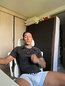 Stripchat Nude Webcam of sendfer