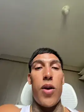 Stripchat Live Sex Cam of sendfer