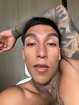 Stripchat Live Sex Cam of sendfer