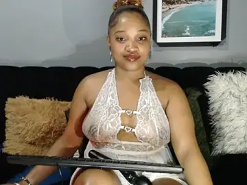 Stripchat Free Porn Cam of CREAMYCUPCAKExxx