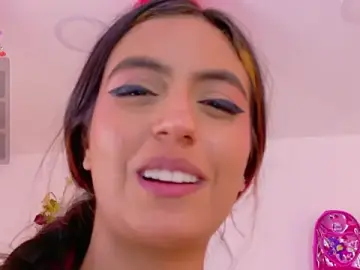 Stripchat Adult Video Chat of emily_bank