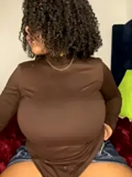 Stripchat Adult Webcam of Boneca25