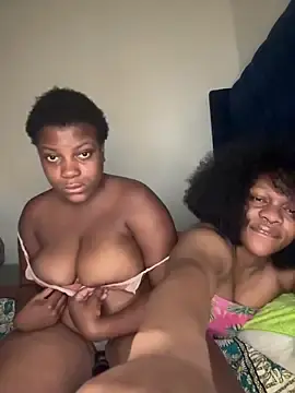 Stripchat Adult Video Chat of Boneca25