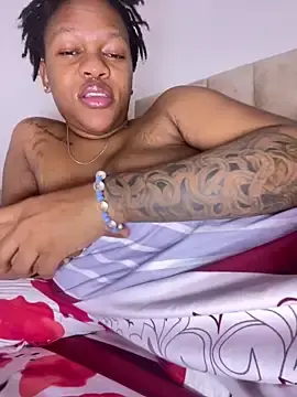 Stripchat Nude Webcam of Boneca25