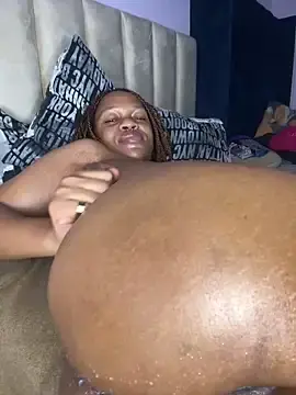 Stripchat Best live sex cam show of Boneca25